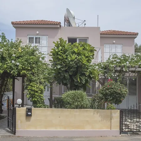 Villa Nissi Maria Ayia Napa